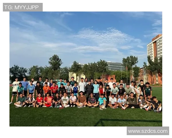 足球激荡青春梦想闪耀绿茵场谱写激情与荣耀的新篇章